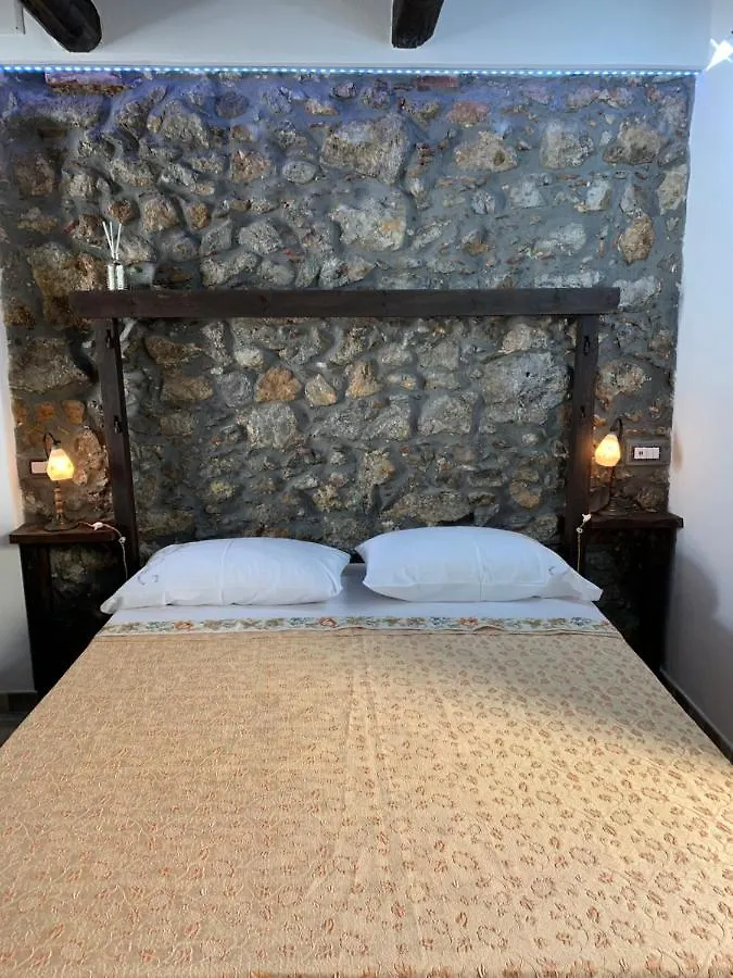 Conte'S House Apartment Cefalu 0*,  Italy